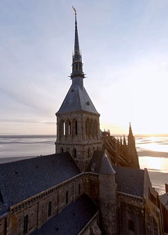 Средневековый замок Мон-Сен-Мишель - Castle Mont Saint-Michel